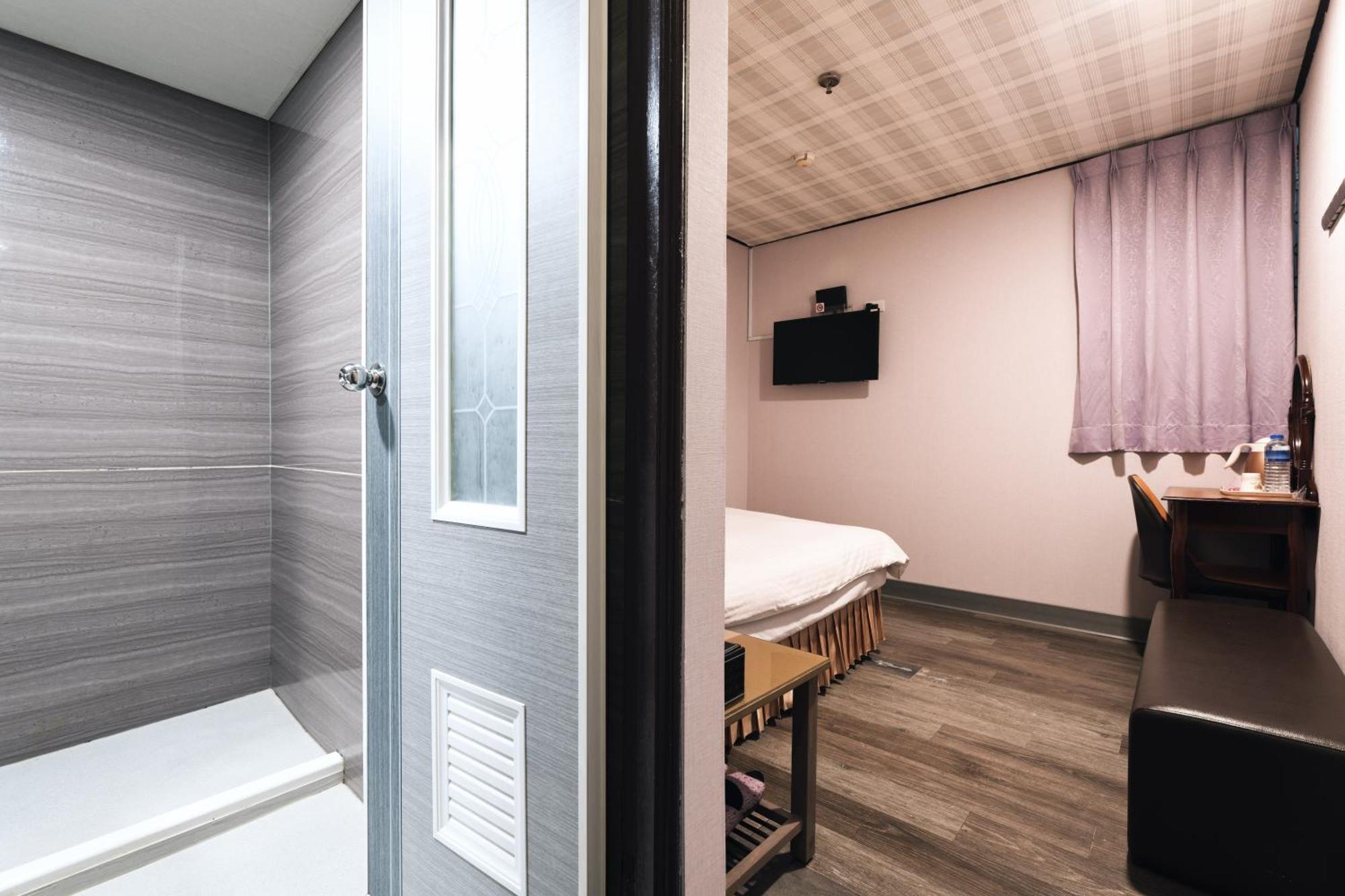 Sofu Hotel Tchaj-pej Exteriér fotografie